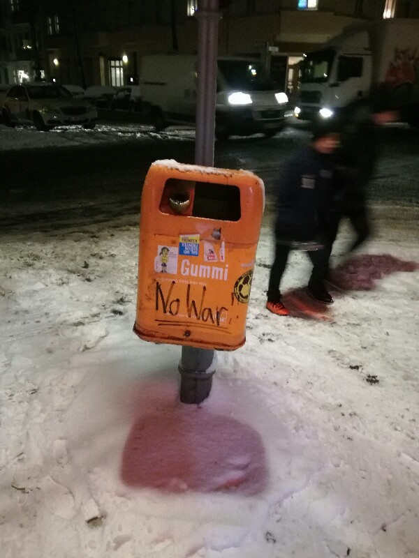 Photo of a bin with "No War" written on it taken in Berlin Neukölln.