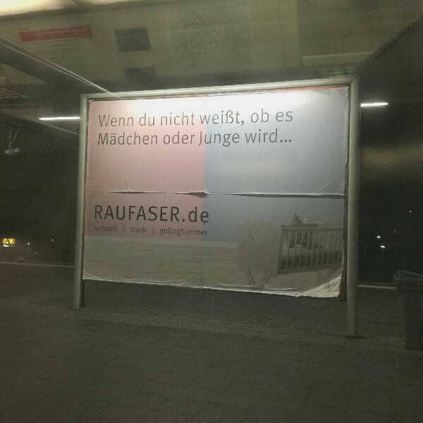 Photo of bad wallpaper poster application by Stefan Klenke